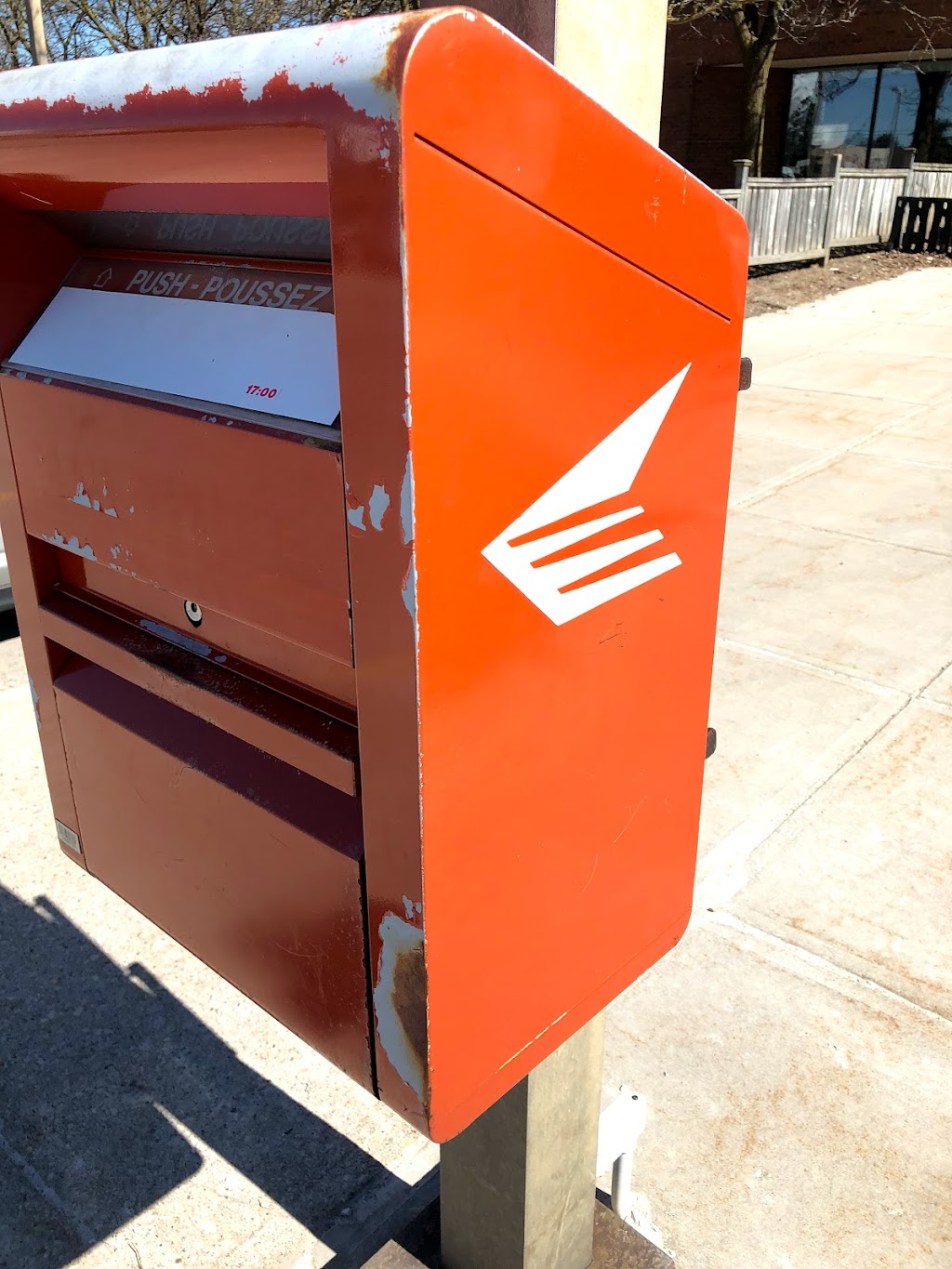 Canada Post Distribution Centre | 70 Trillium Dr, Kitchener, ON N2E 2L6, Canada | Phone: (866) 607-6301