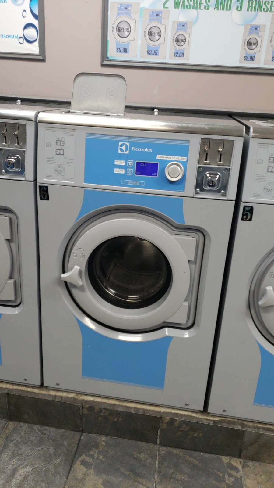 New Trend Coin Laundry | 5082 Dundas St W, Etobicoke, ON M9A 1C2, Canada | Phone: (647) 866-3285