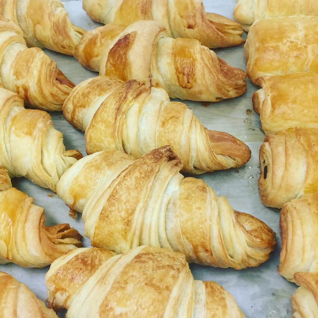 The Bread Essentials | 406 Royal York Rd, Etobicoke, ON M8Y 2R5, Canada | Phone: (647) 680-3490