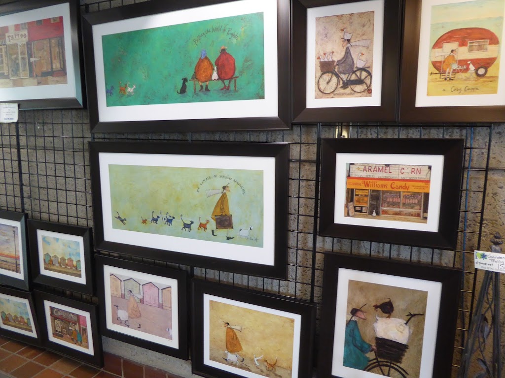 Shop @ The Gardens | 680 Plains Rd W, Burlington, ON L7T 4H4, Canada | Phone: (905) 527-1158 ext. 224