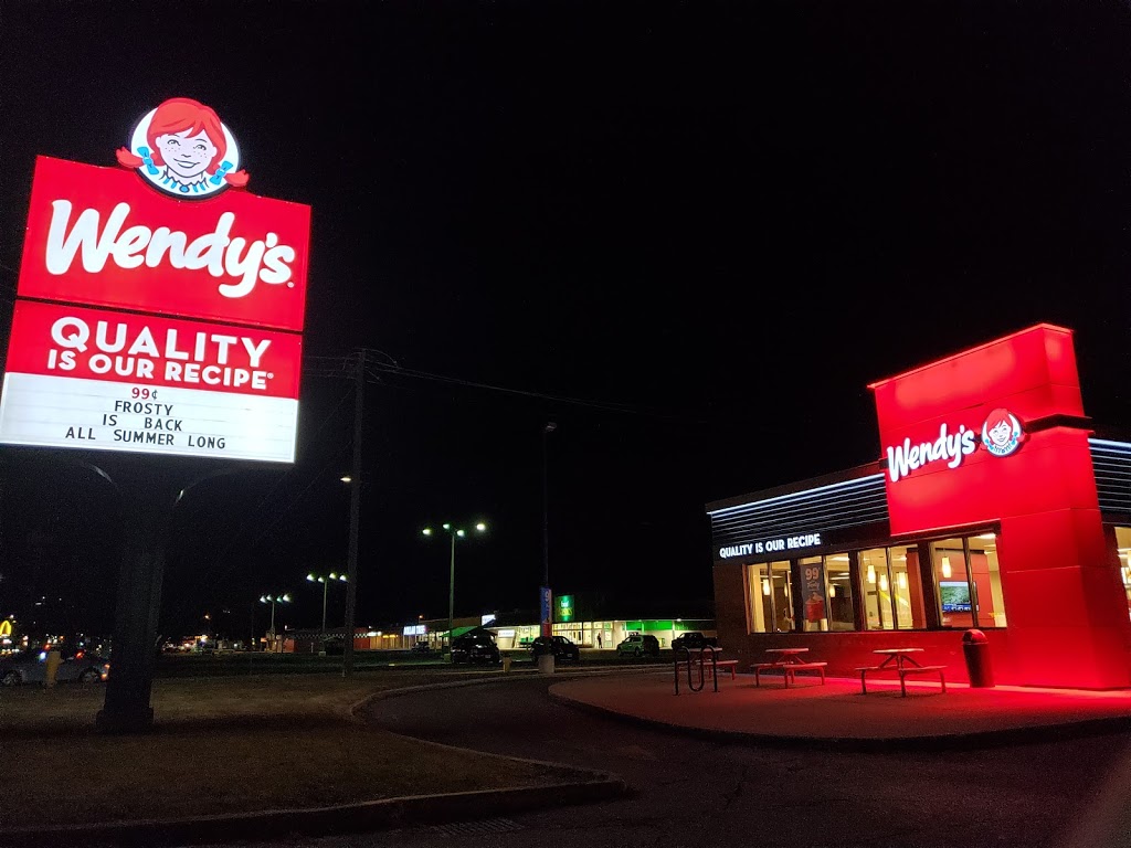 Wendys | 450 St Clair St, Chatham-Kent, ON N7L 3K7, Canada | Phone: (519) 351-6653