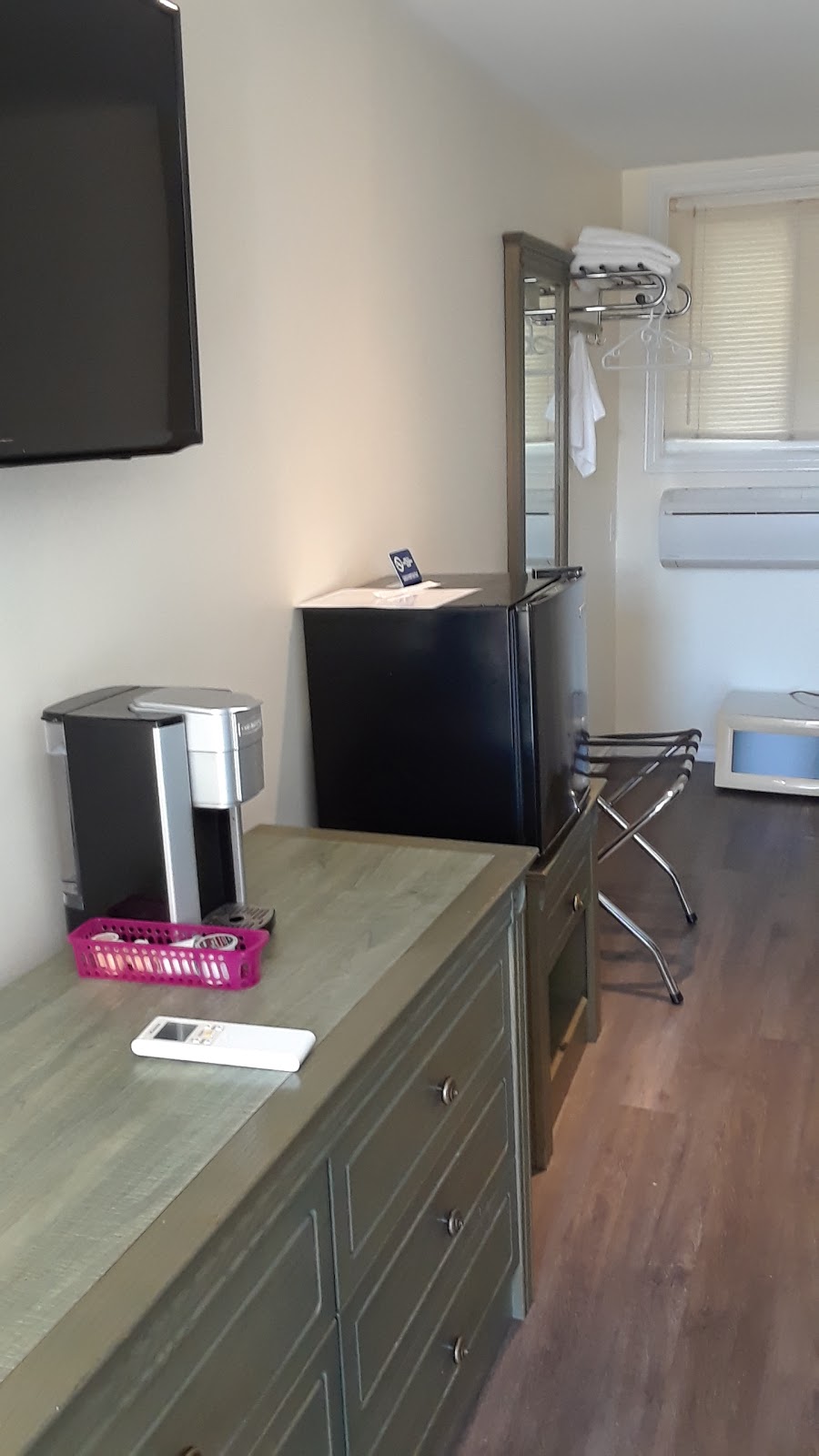 Meaford Inn | 126 N Sykes St #101, Meaford, ON N4L 1P3, Canada | Phone: (519) 538-5799