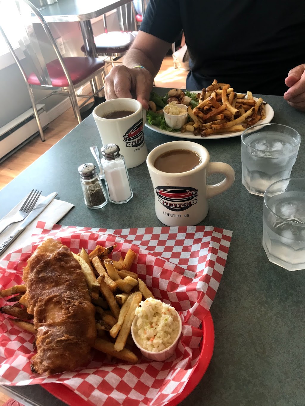 The Stretch Diner | 3758 Nova Scotia Trunk 3, Chester, NS B0J 1J0, Canada | Phone: (902) 273-7506