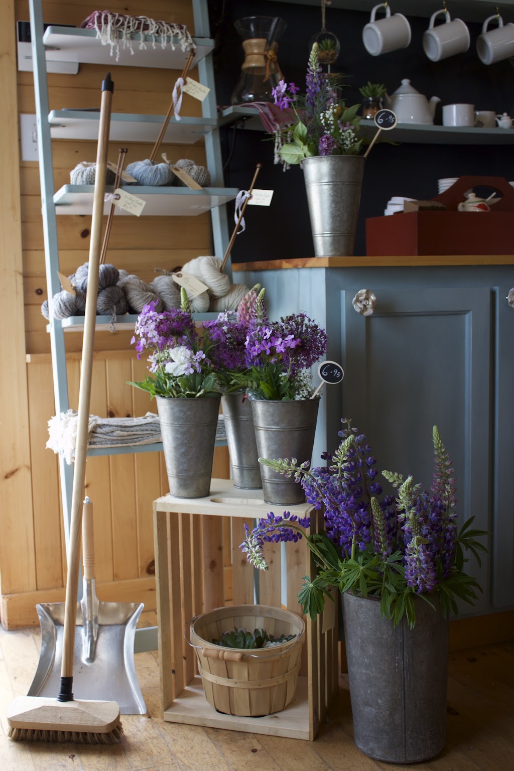 Freckles and Porcelain | 5599 St Peters Rd, Saint Peters Bay, PE C0A 2A0, Canada | Phone: (902) 629-5899