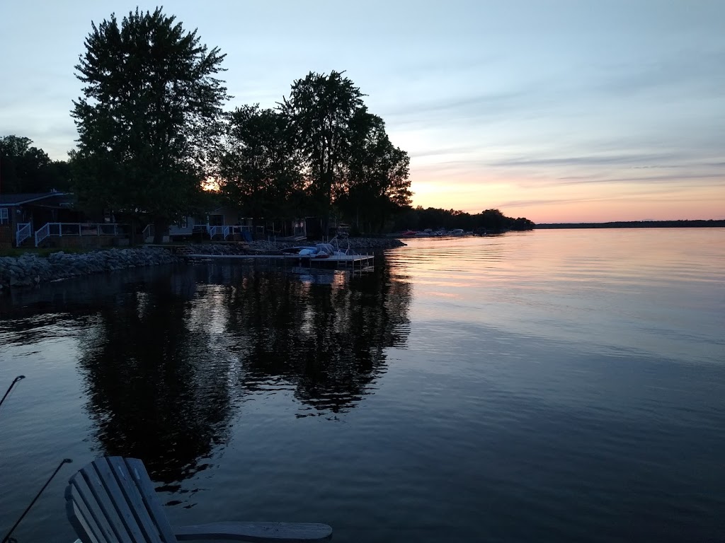 McCrearys Beach Resort | 155 McCrearys Beach, Perth, ON K7H 3C8, Canada | Phone: (877) 814-4141