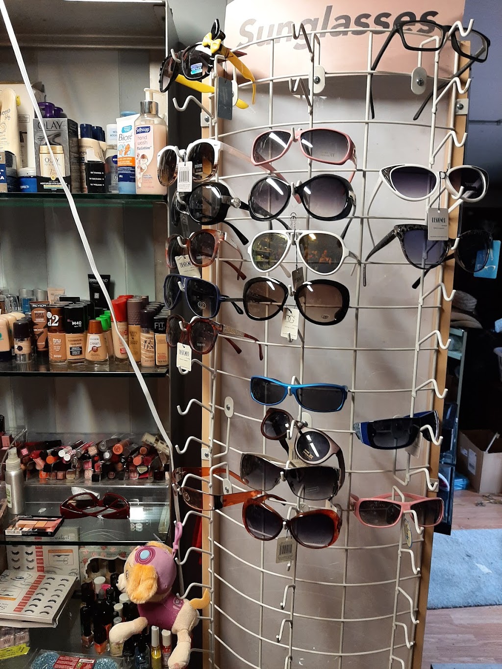 Sharrons Stuff Variety & Thrift Store | 209 10 Street, Kikino, AB T0A 2B0, Canada | Phone: (780) 404-4581