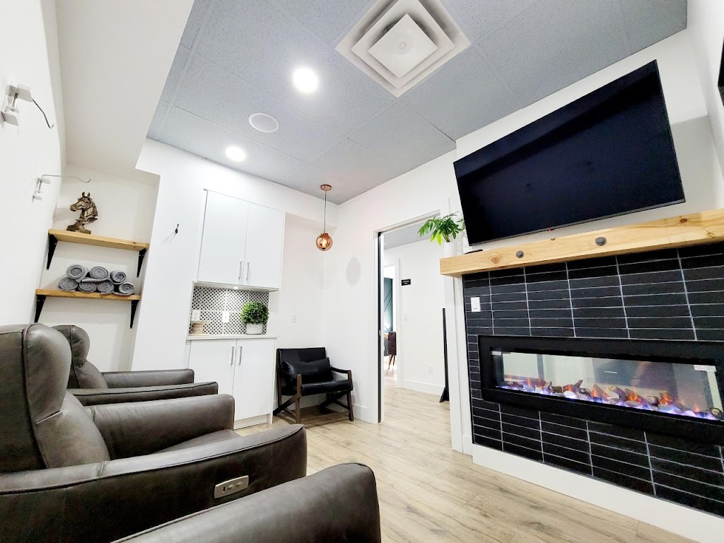 Recharge IV Lounge @ Manhas Medical Center | 1106 Austin Ave #101, Coquitlam, BC V3K 3P5, Canada | Phone: (604) 937-5953