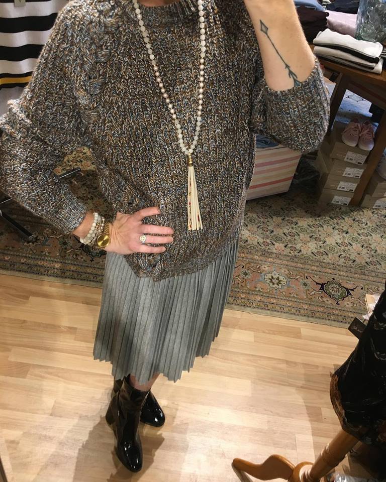 injoy Boutique | 15263 Yonge St, Aurora, ON L4G 1N5, Canada | Phone: (905) 727-8419