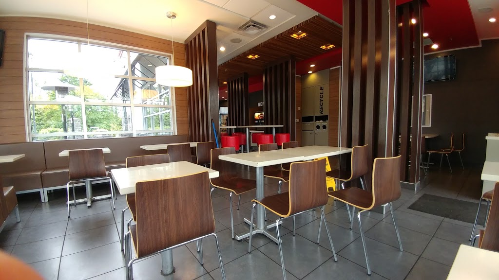 McDonalds | 26454 56 Ave, Aldergrove, BC V4W 3V3, Canada | Phone: (604) 607-7580