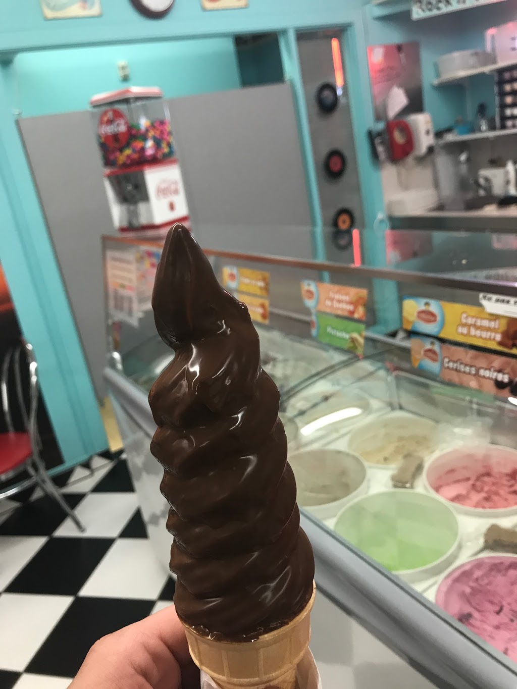 Creme Des Cremes | 335 B Rue Saint-Joseph, Sainte-Martine, QC J0S 1V0, Canada | Phone: (450) 427-3017