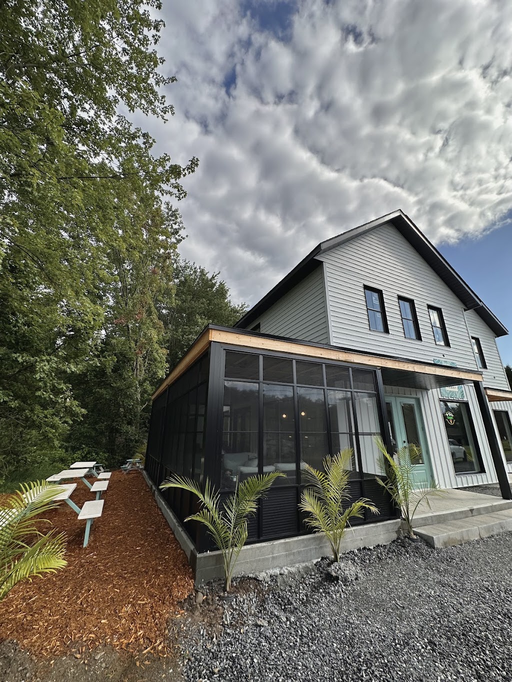 Crèmerie Oaké, Mont Oak, Bromont | 1393 Rue Shefford #101, Bromont, QC J2L 1E2, Canada | Phone: (450) 726-1726