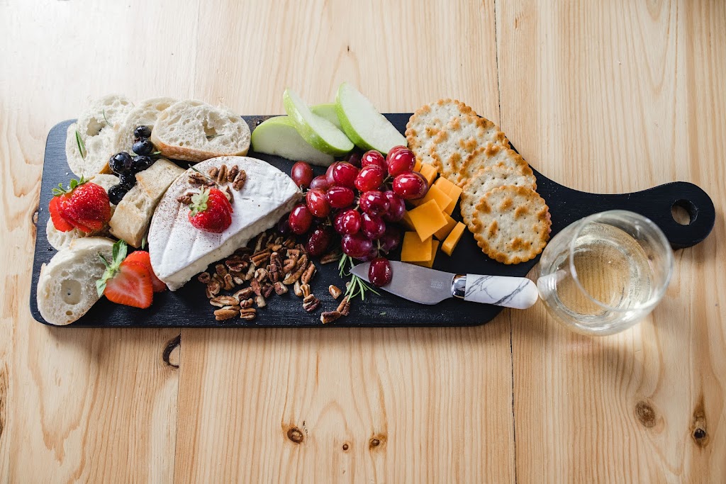 Crave - Kitchen & Deli | 1530 Plessis Rd, Winnipeg, MB R2C 5R5, Canada | Phone: (204) 222-5122