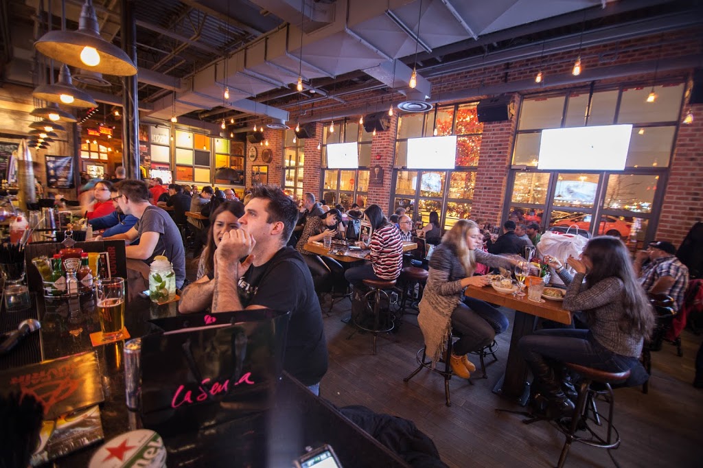 La Belle & La Boeuf - Burger Bar (Anjou) | 7999 Boulevard des Galeries dAnjou, Anjou, QC H1M 1W9, Canada | Phone: (514) 355-2525