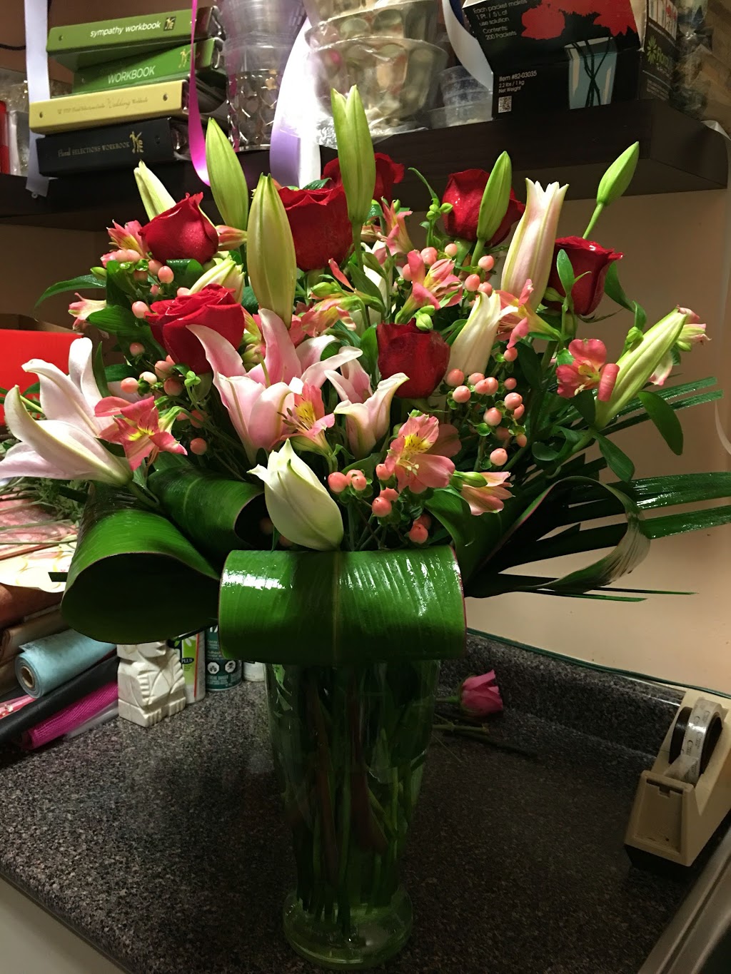 Flamingo Floral & Gifts | 290 Yorktech Dr #19, Markham, ON L6G 0A7, Canada | Phone: (905) 604-8844