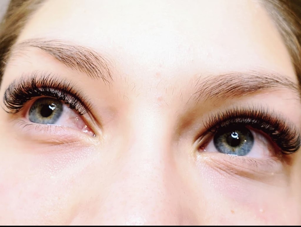 Centre de beauté Valérie tremblay | 311 Rue Lortie, Saint-Lin - Laurentides, QC J5M 3E7, Canada | Phone: (514) 771-1539