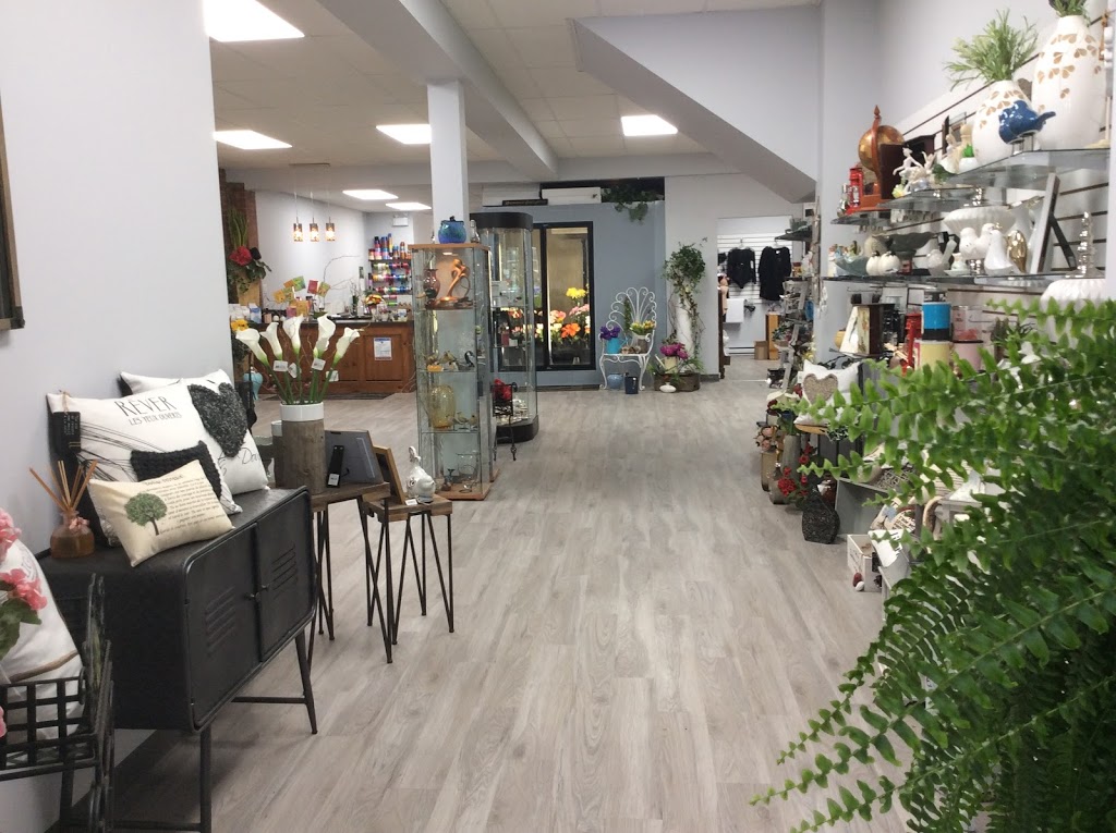 Bernard Tessier Fleuriste | 533 Rue Principale, Lachute, QC J8H 1Y6, Canada | Phone: (450) 562-2825