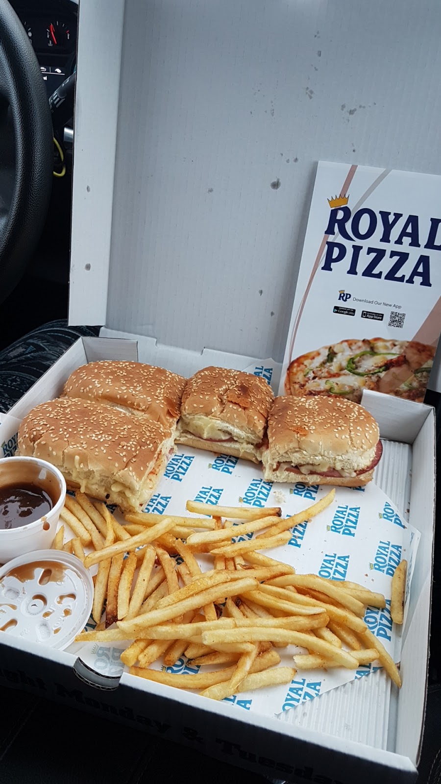 Royal Pizza | 7712 Sparrow Dr, Leduc, AB T9E 8A5, Canada | Phone: (780) 986-3383