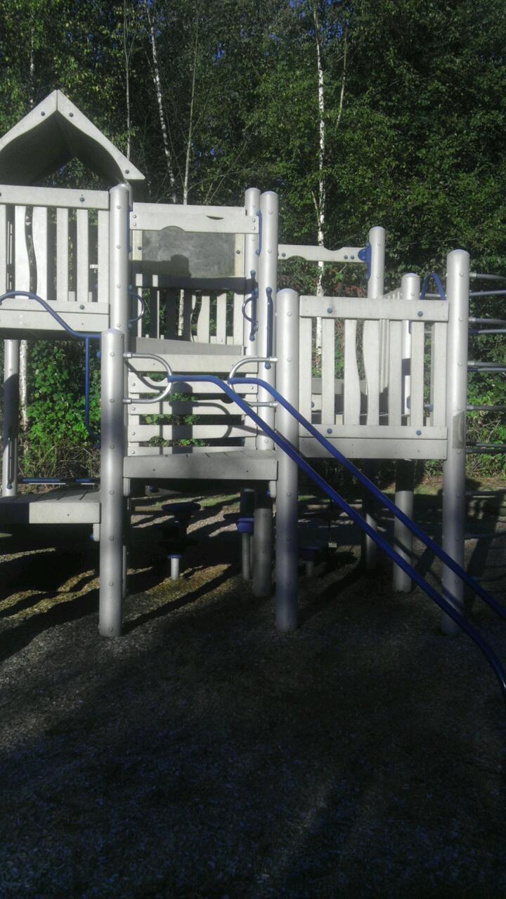Willard Park | 6280 12th Ave, Burnaby, BC V3N 2Y4, Canada | Phone: (604) 294-7450