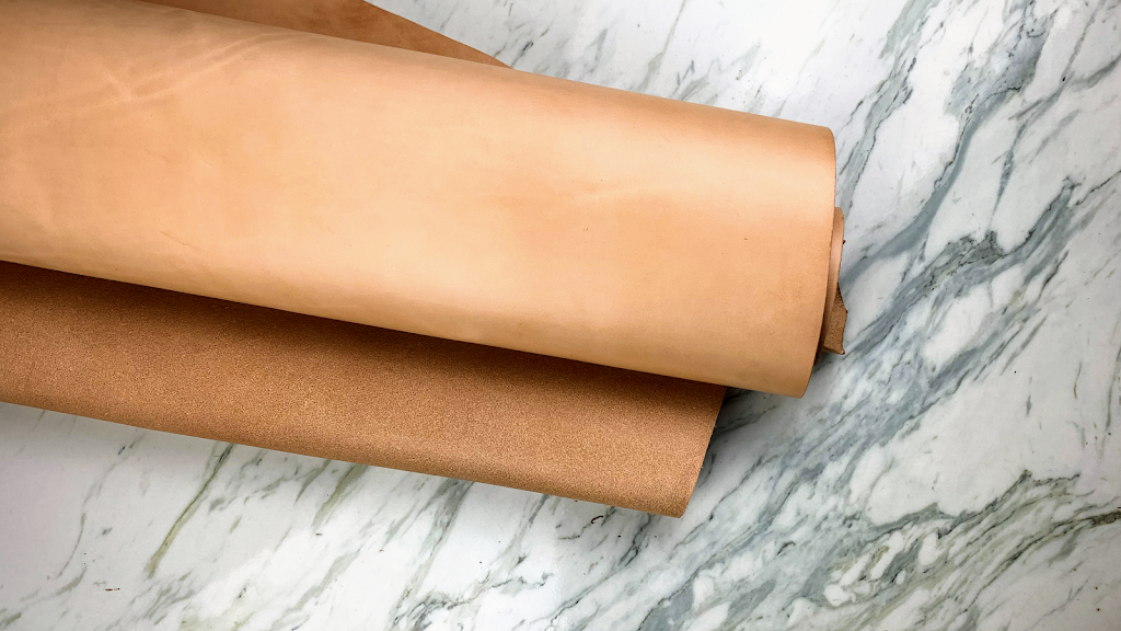 Wilfreds Leather Co. | 160 Carnegie St, Ingersoll, ON N5C 4A8, Canada | Phone: (519) 535-1111