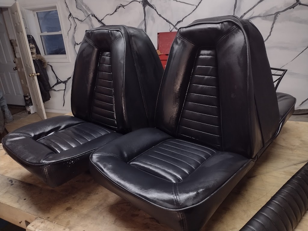 Thunder Stone Upholstery | 1006 Theatre Rd, Gravenhurst, ON P1P 1R3, Canada | Phone: (705) 708-4273