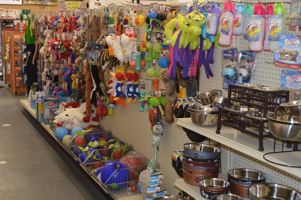 Shar-Kare Feeds & Pet Supplies | 1200 Franklins Gull Rd, Parksville, BC V9P 1R2, Canada | Phone: (250) 248-1261