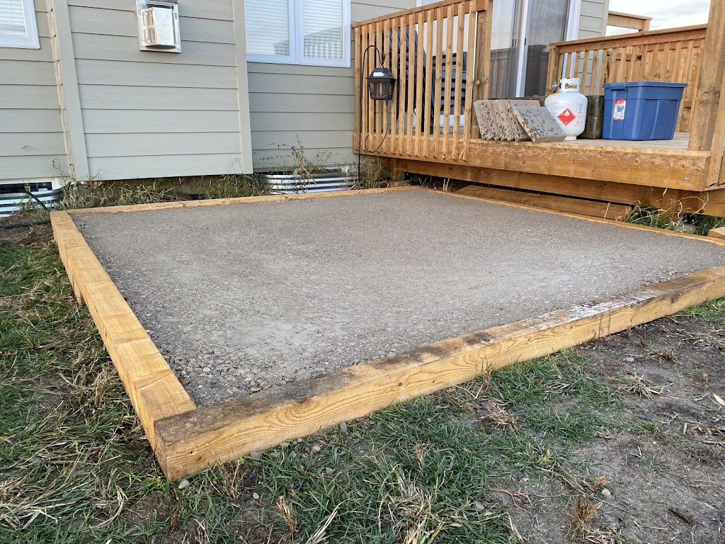 Innovative Landscaping & Design | Mark St, London, ON N5V 2G7, Canada | Phone: (519) 777-6368