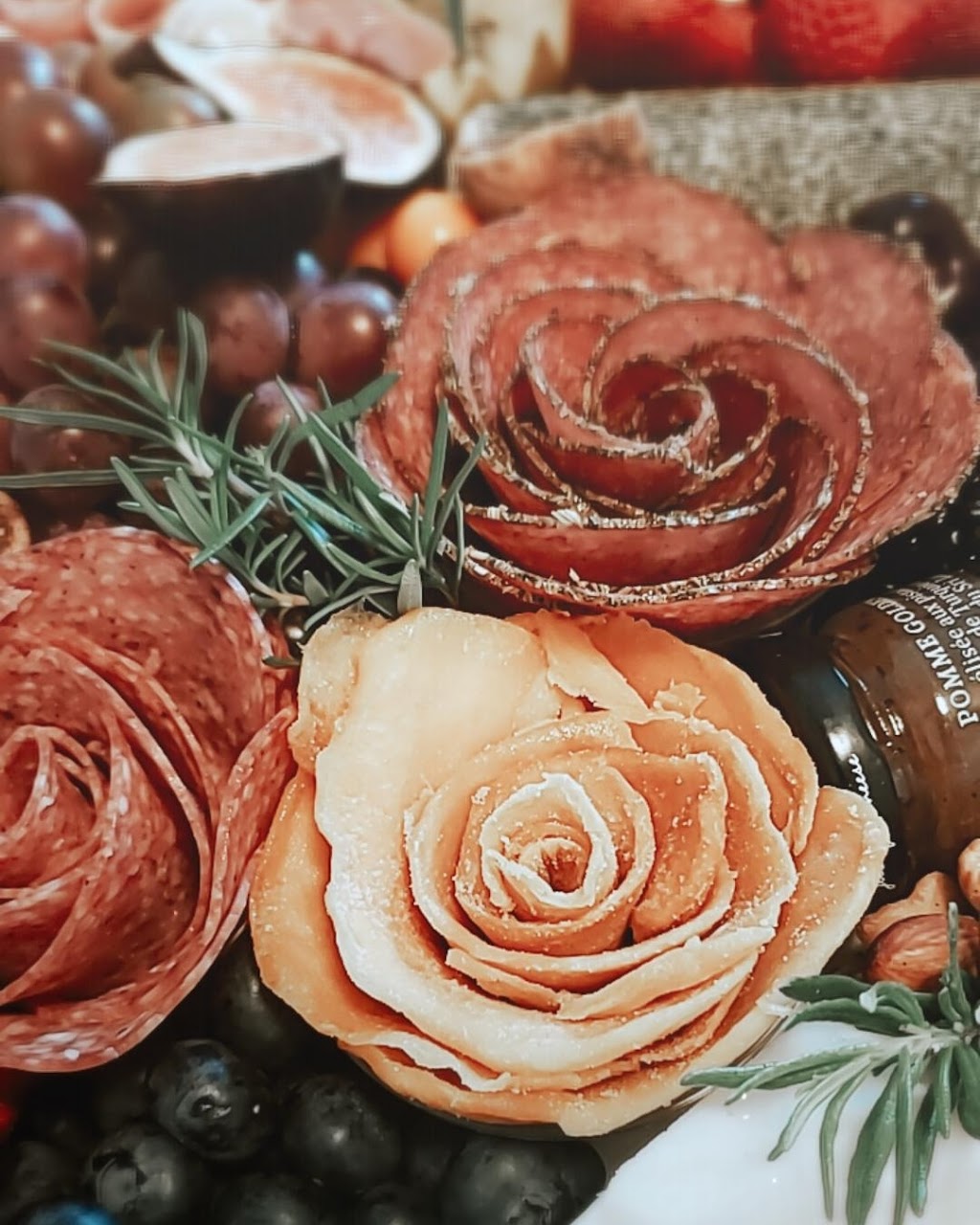 Charcuterie Pickering | 1240 Ilona Park Rd, Pickering, ON L1W 1E4, Canada | Phone: (416) 543-4010