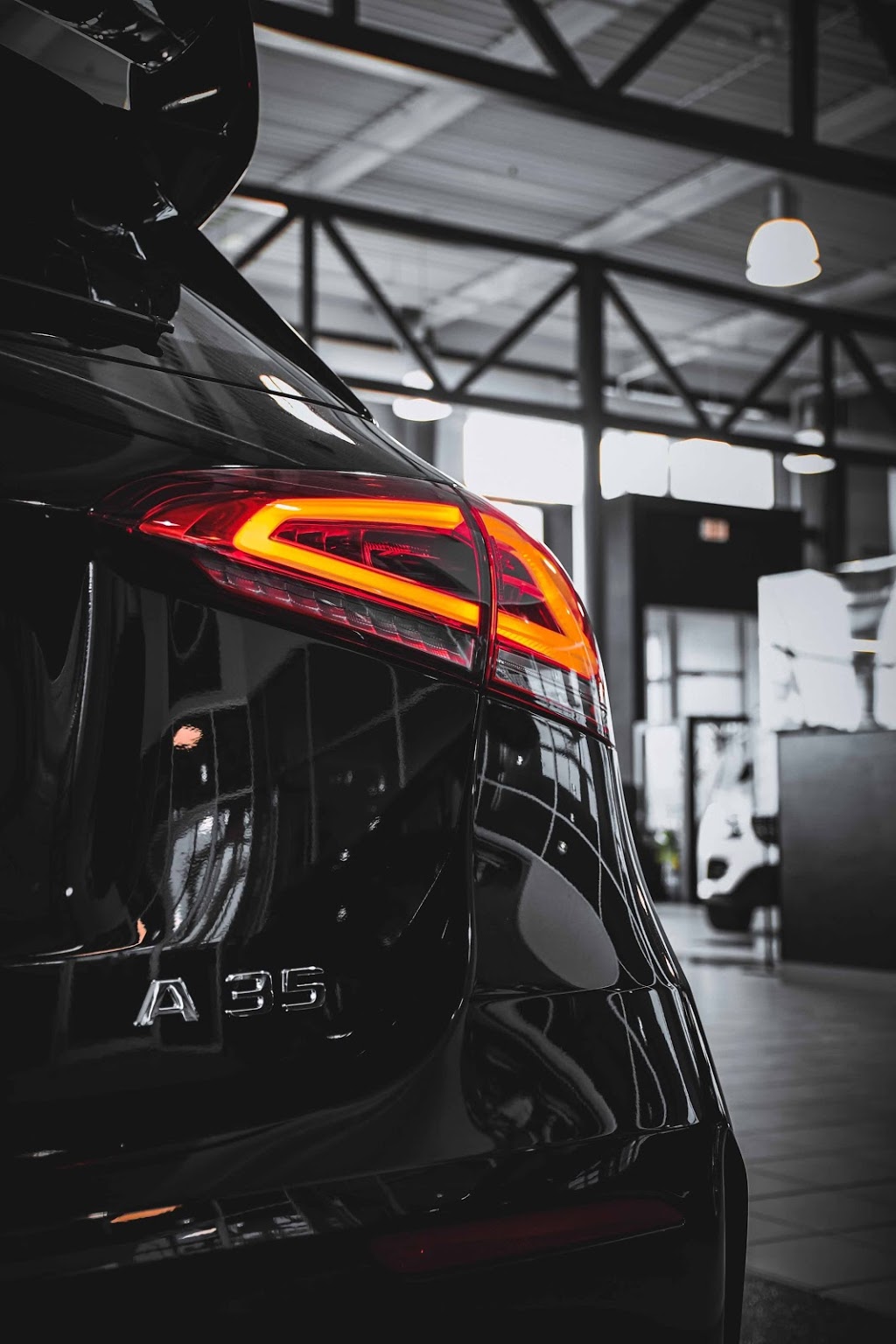 Star Motors of Ottawa | 400 W Hunt Club Rd, Nepean, ON K2E 1B2, Canada | Phone: (613) 737-7827