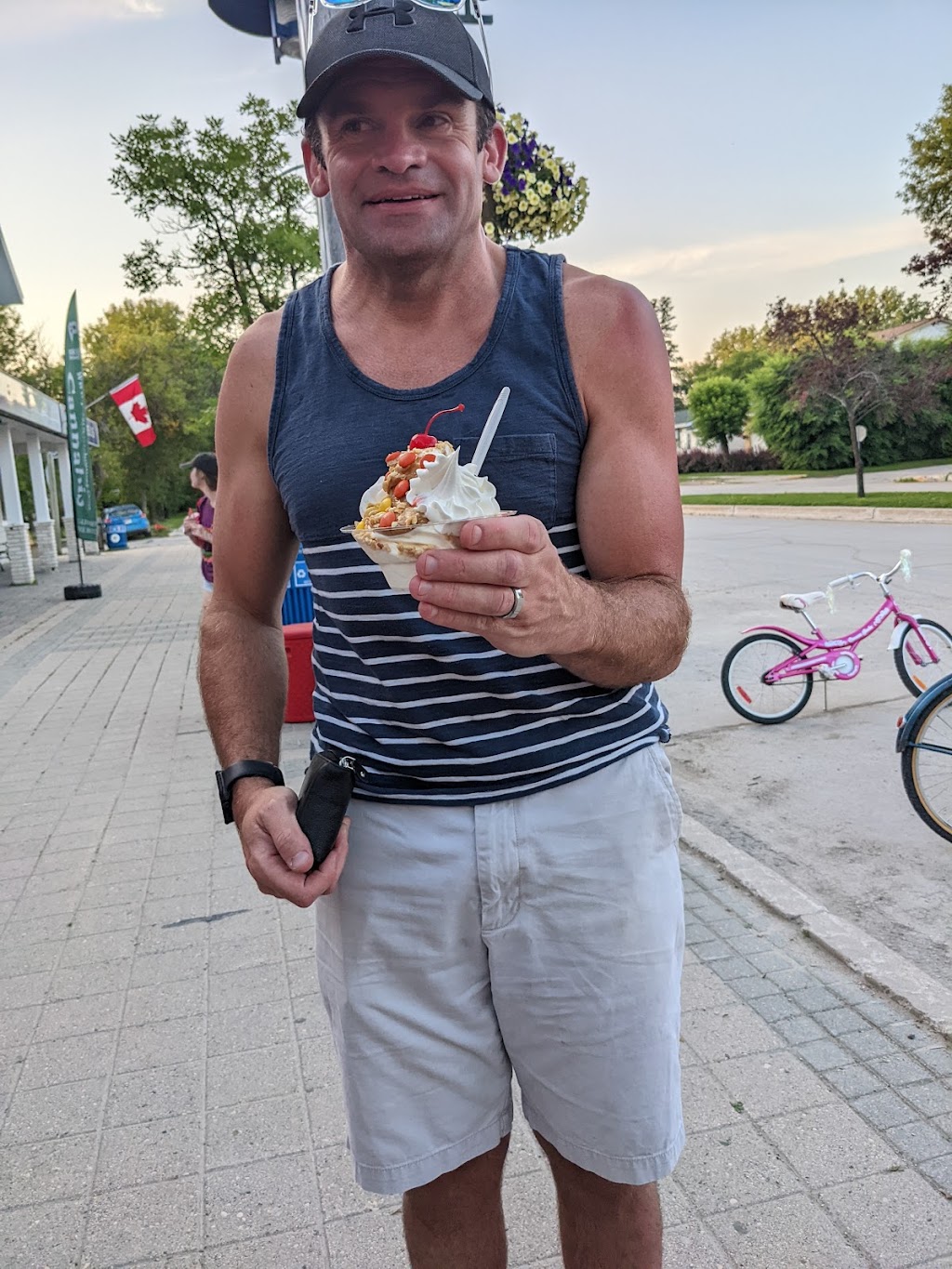 Buskers Ice Cream | 68 1 Ave, Gimli, MB R0C 1B0, Canada | Phone: (204) 782-9147