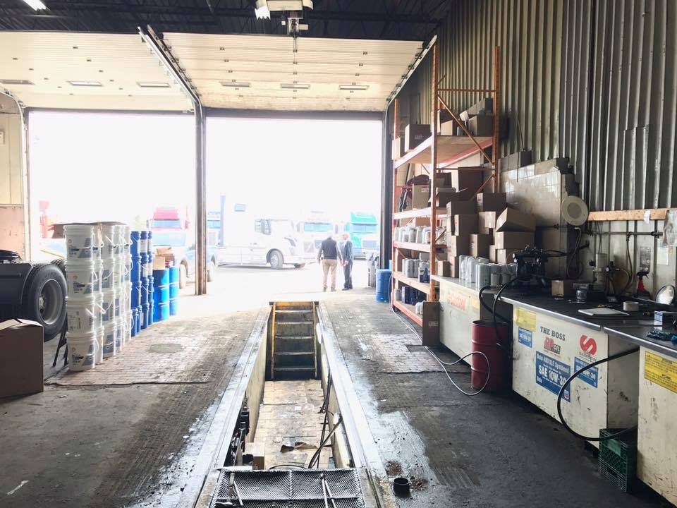 Doaba Truck Lube & Wash Service | 273 Glidden Rd, Brampton, ON L6W 1H9, Canada | Phone: (905) 230-3366