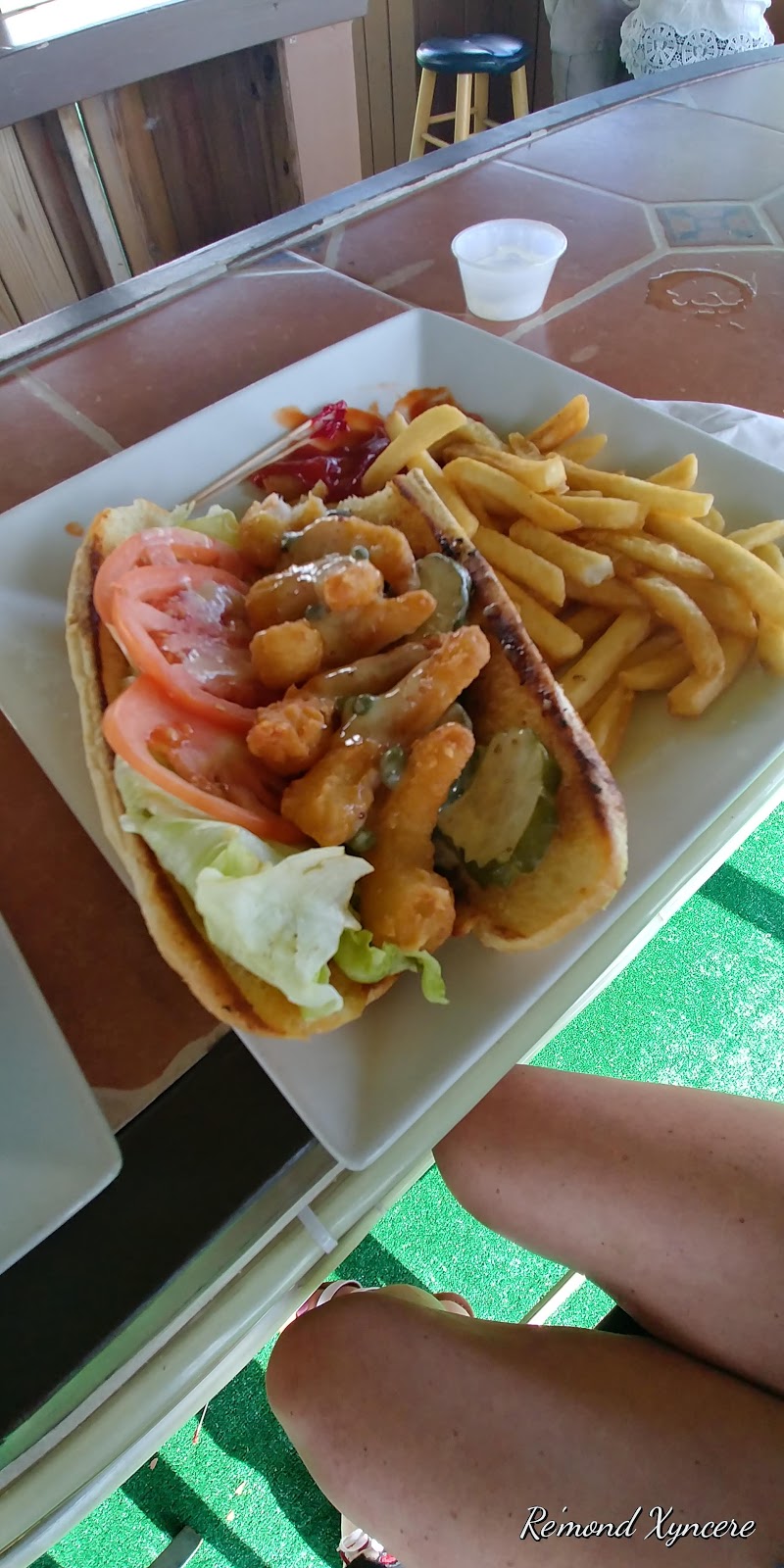 The Shores Waterfront Restaurant | 2 Detroit St, North Tonawanda, NY 14120, USA | Phone: (716) 693-7971