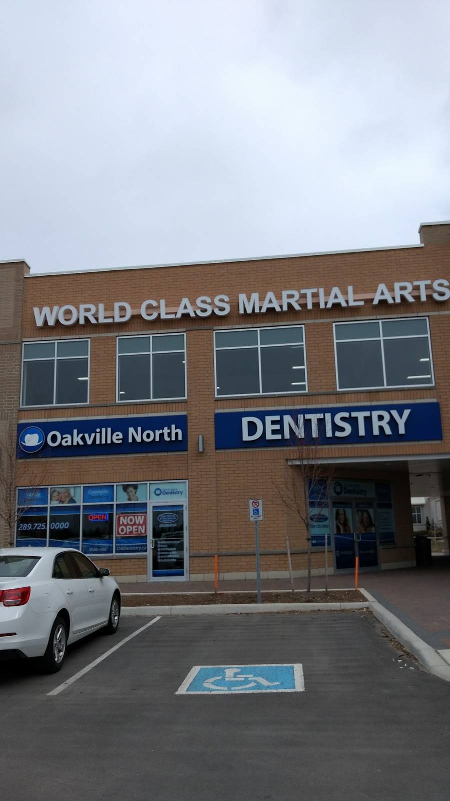 Oakville North Dentistry | 483 Dundas St W, Oakville, ON L6M 4M2, Canada | Phone: (289) 725-0000