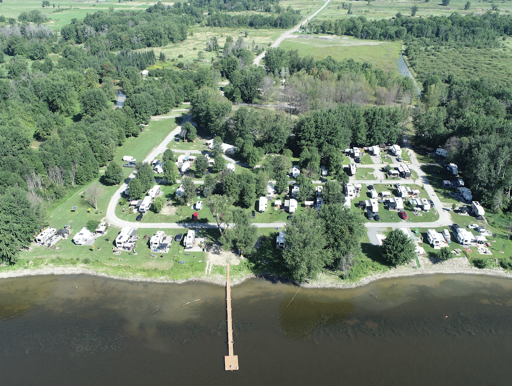 Camping Des Rives De lOutaouais | 2042 Chemin de Montréal O, Gatineau, QC J8M 1W1, Canada | Phone: (819) 665-8764
