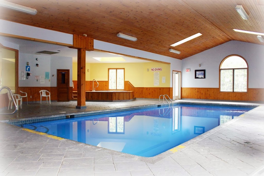 Cedar Lodge Motel | 157 Huron Rd, Goderich, ON N7A 2Z7, Canada | Phone: (519) 524-8379