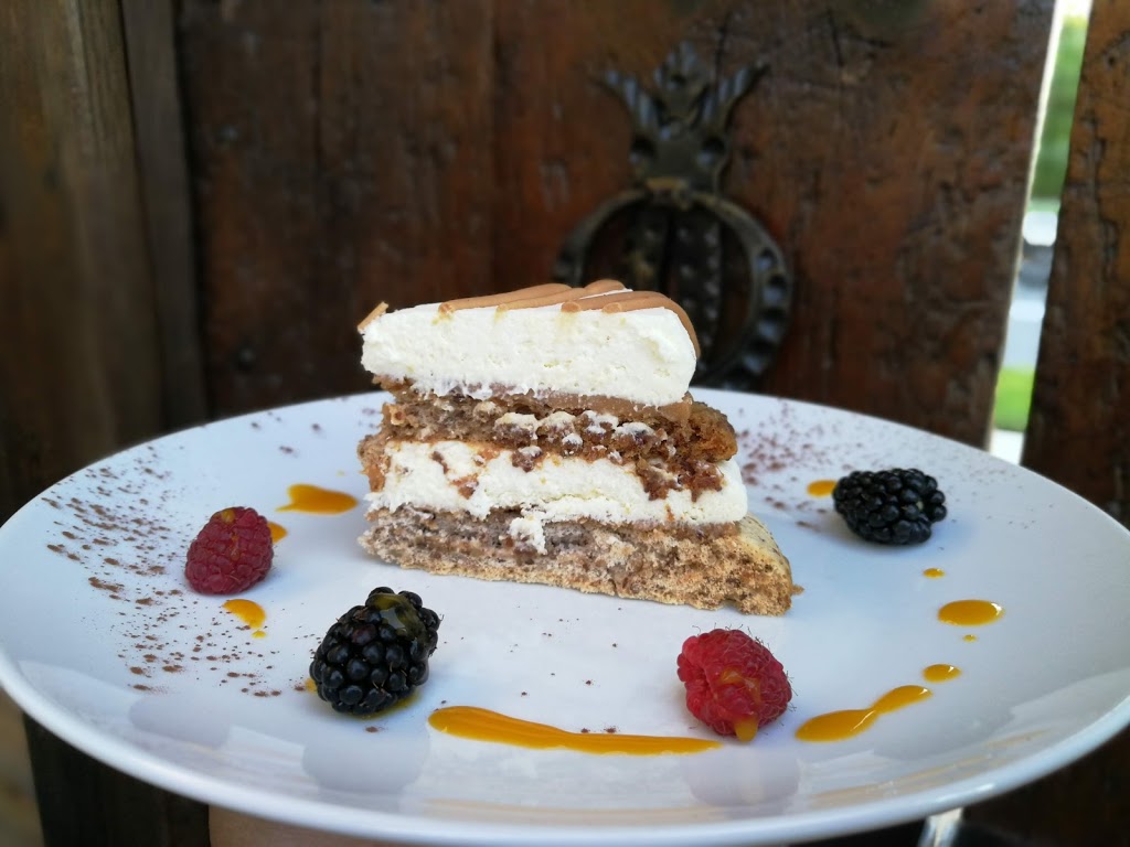 Vino Restaurant And Lounge Oakville | 3420 Rebecca St, Oakville, ON L6K 6W2, Canada | Phone: (905) 825-8466