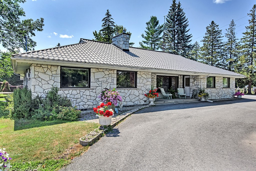 Wanda Clark - Broker Century 21 Explorer Realty | 851 Richmond Rd, Ottawa, ON K2A 3X2, Canada | Phone: (613) 223-3310