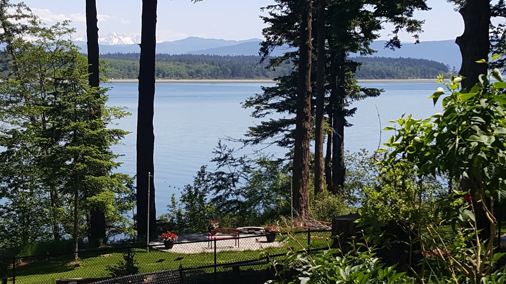Seaside Lodging Northwest, Inc | 1695 Seacrest Dr, Lummi Island, WA 98262, USA | Phone: (360) 758-7064