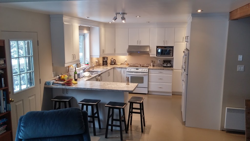 Chalet Serenity | 2038 Chemin du Lac Gagnon E, Duhamel, QC J0V 1G0, Canada | Phone: (819) 431-0808