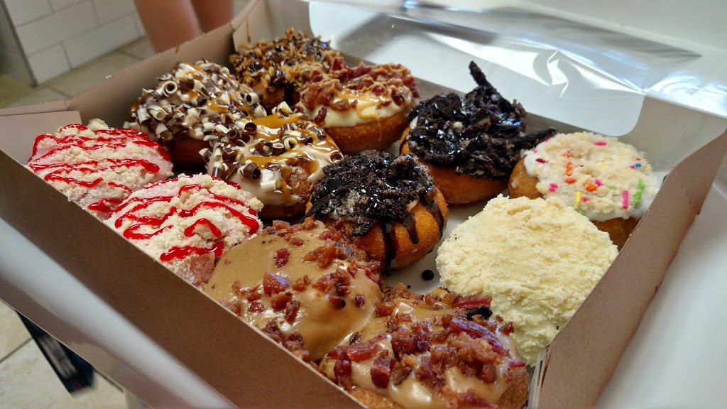 Peace, Love and Little Donuts of Buffalo | 6733 Transit Rd, Buffalo, NY 14221, USA | Phone: (716) 458-3731