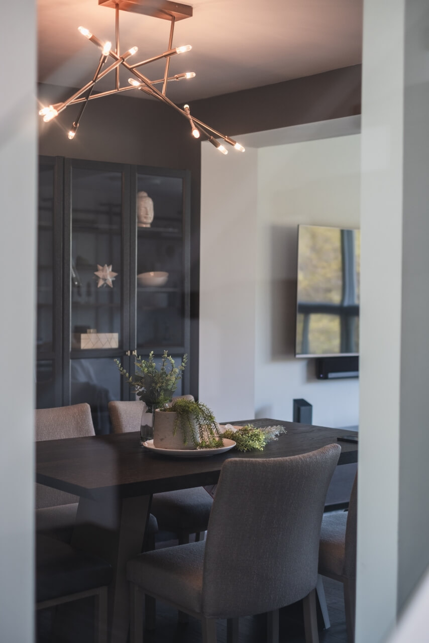 Hampton Rowe | 361Briarhill Ave, London, ON N5Y 1P1, Canada | Phone: (416) 845-3649