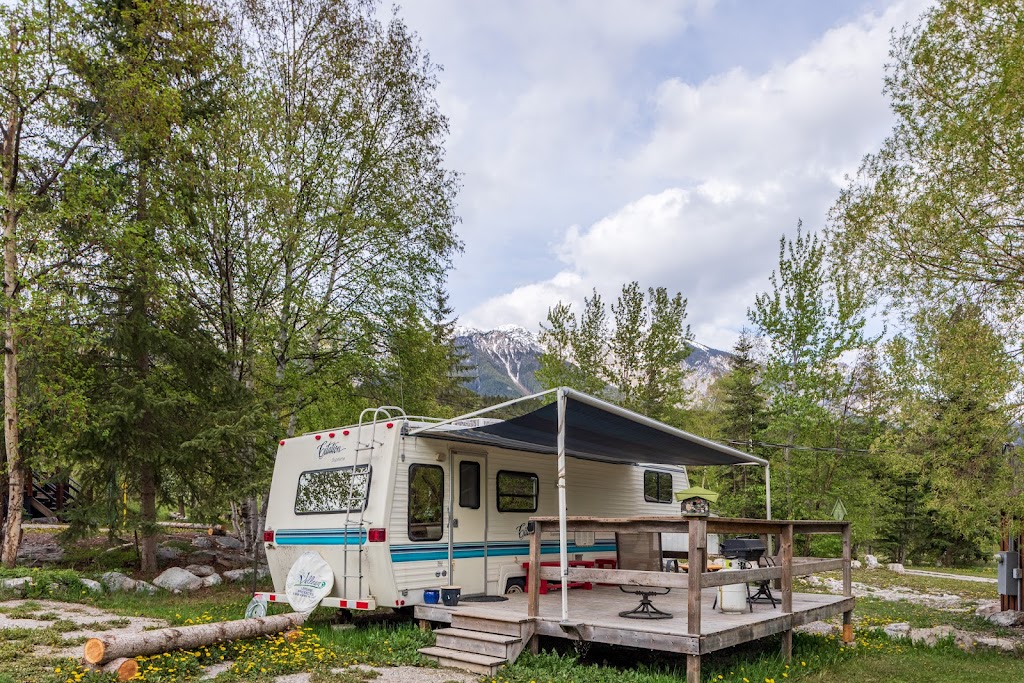 Quinn Creek Campground | 4430 BC-95, Parson, BC BC V0A 1L0, Canada | Phone: (250) 348-2252