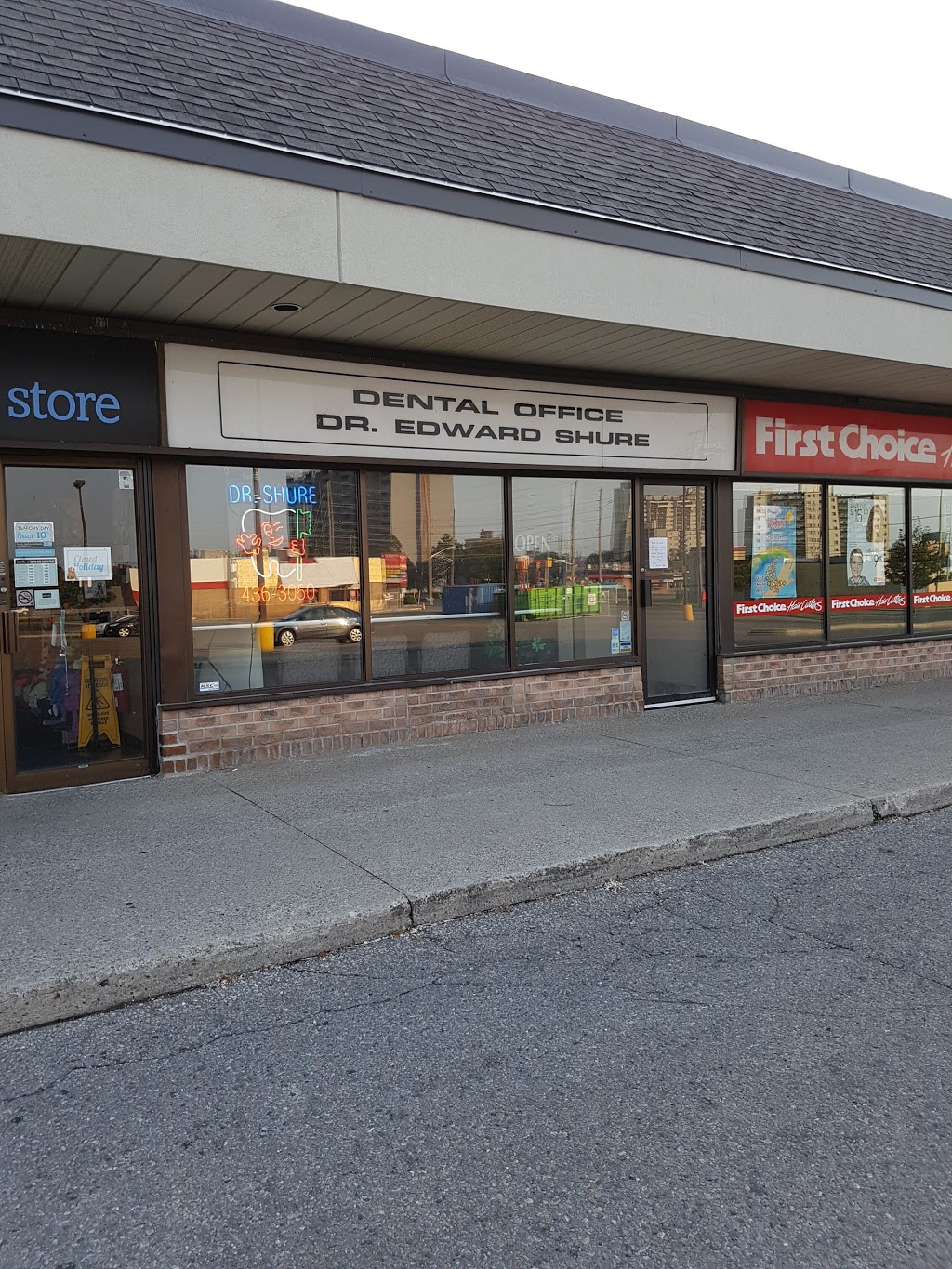 Dr Edward Shure Dentistry | 300 Taunton Rd E, Oshawa, ON L1G 7T4, Canada | Phone: (905) 436-3050