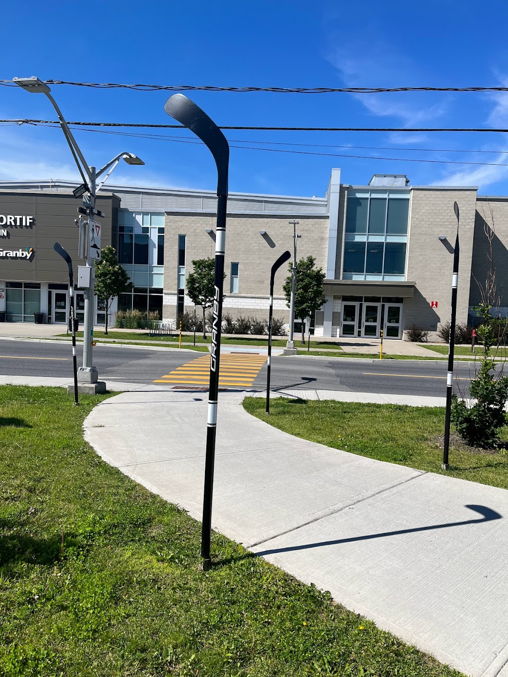 Center sportif Léonard-Grondin | 601 Rue Léon-Harmel, Granby, QC J2G 3G6, Canada | Phone: (450) 776-8350