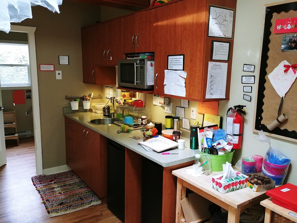 Lexies Little Bears Child Care Inc. | 1931 Millstream Rd, Victoria, BC V9B 6E2, Canada | Phone: (250) 590-3603