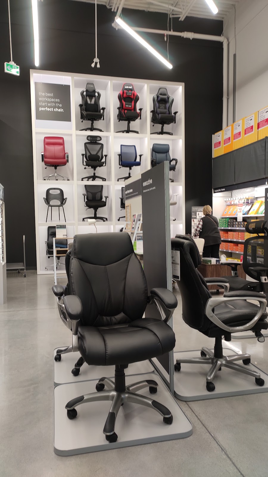 Staples | 250 E Hls Sq SE, Calgary, AB T2A 7A7, Canada | Phone: (403) 204-3644