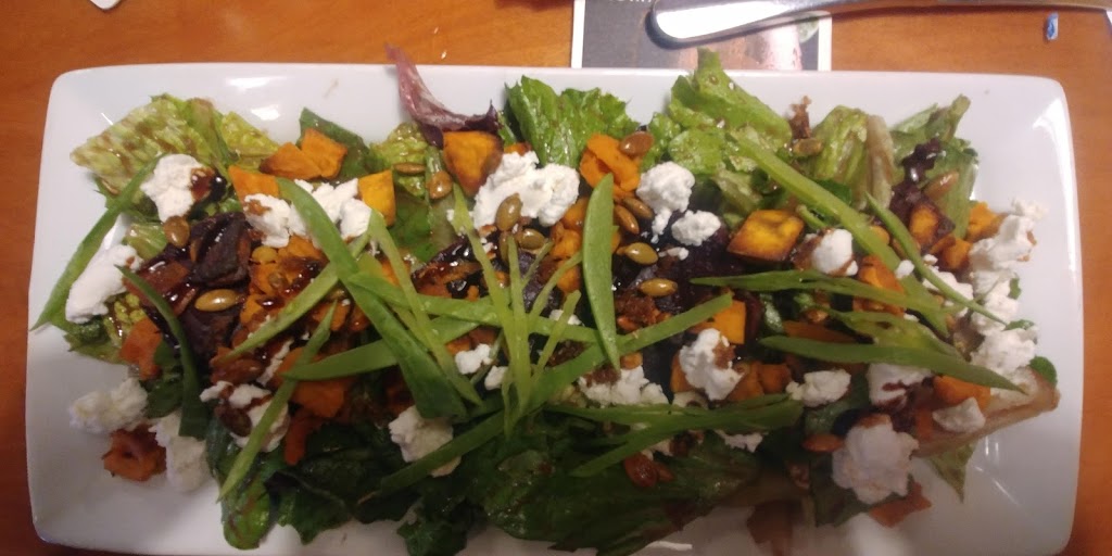 Turtle Jacks Guelph | 515 Woodlawn Rd W, Guelph, ON N1K 1E9, Canada | Phone: (519) 829-2832