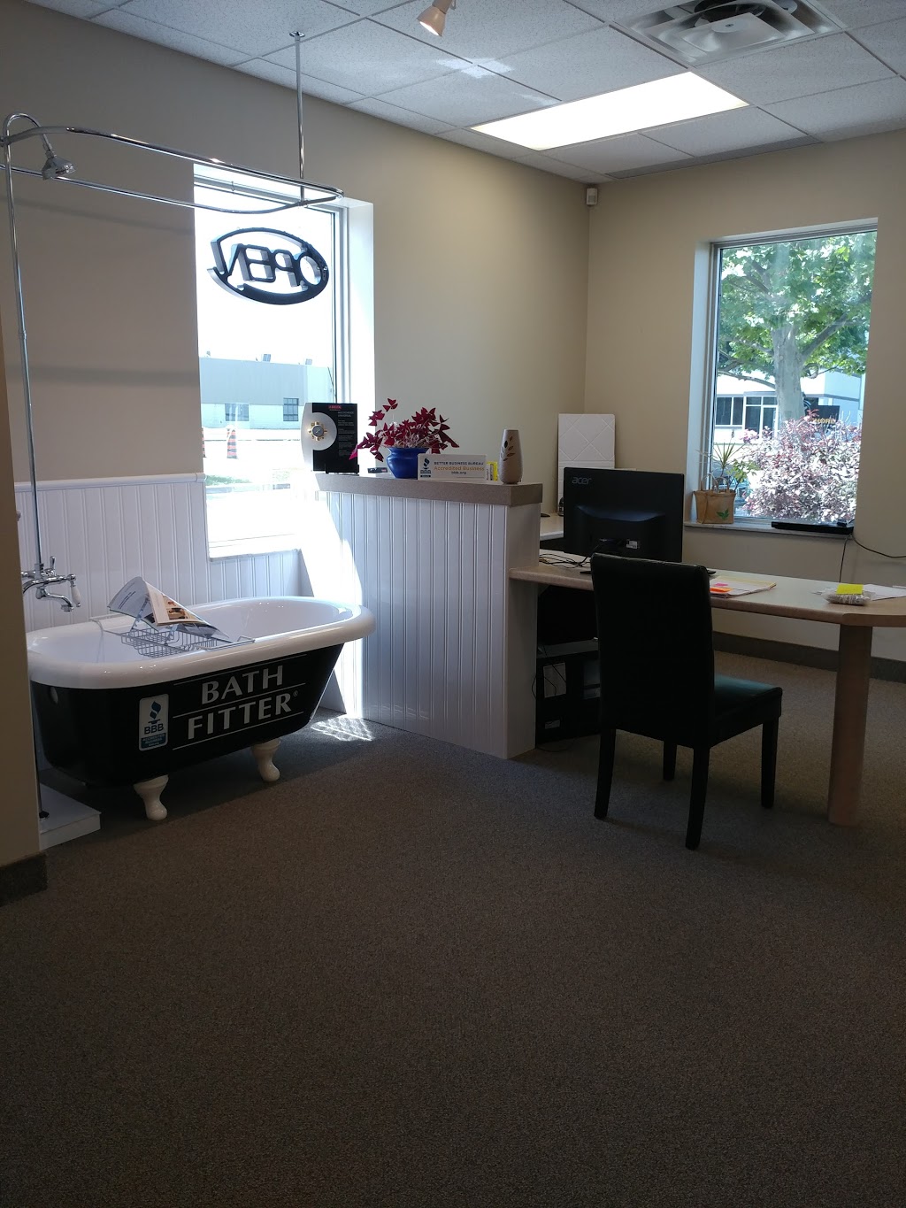 Bath Fitter | home goods store | 7950 Anchor Dr, Windsor, ON N8N 5E5, Canada | 5199792228 OR +1 519-979-2228
