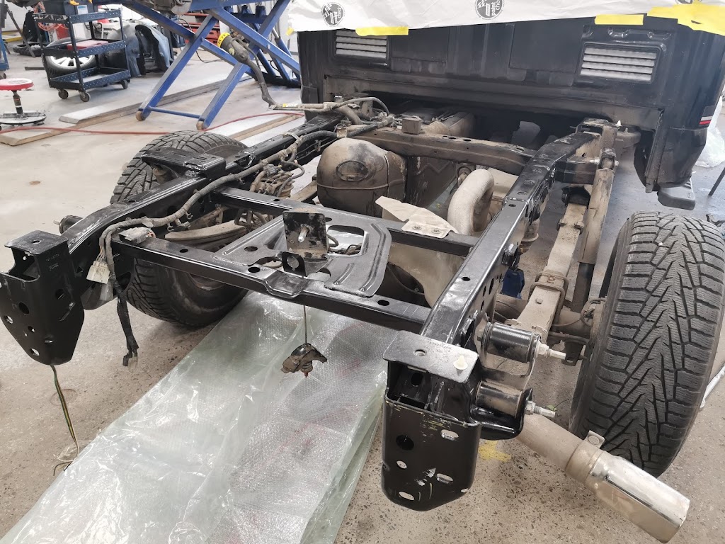 CARSTAR Québec Centre - Monsieur Retouche Inc. | 1240 Bd Charest O #101, Québec, QC G1N 2E3, Canada | Phone: (418) 990-4040
