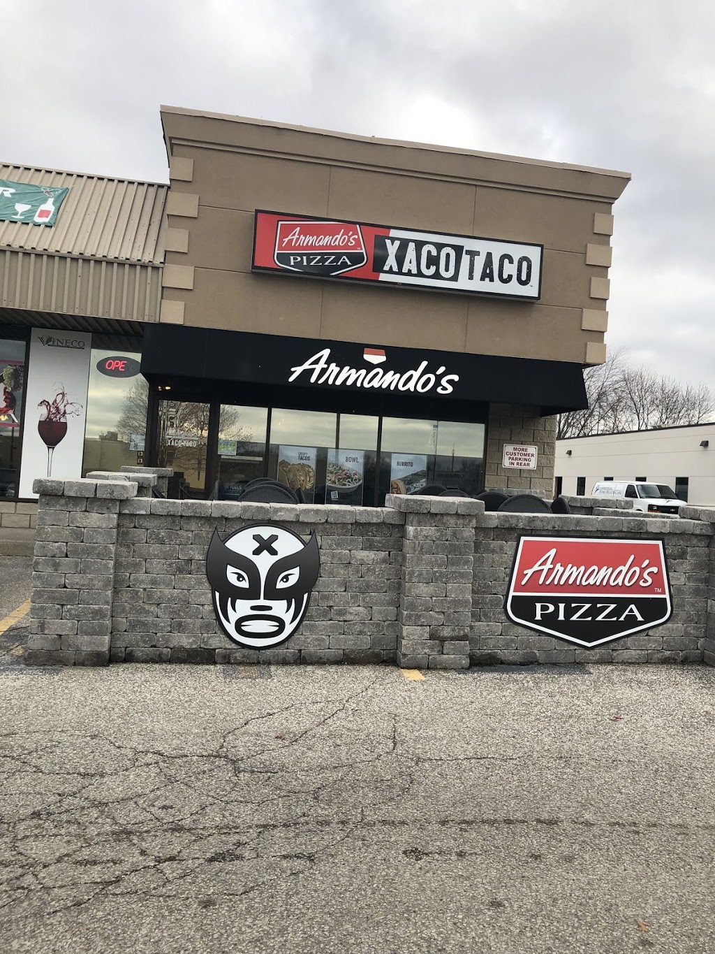 Armandos Pizza & Xaco Taco - Amherstburg - Dine-in, Takeout & D | 421 Sandwich St S, Amherstburg, ON N9V 3K8, Canada | Phone: (519) 736-1736