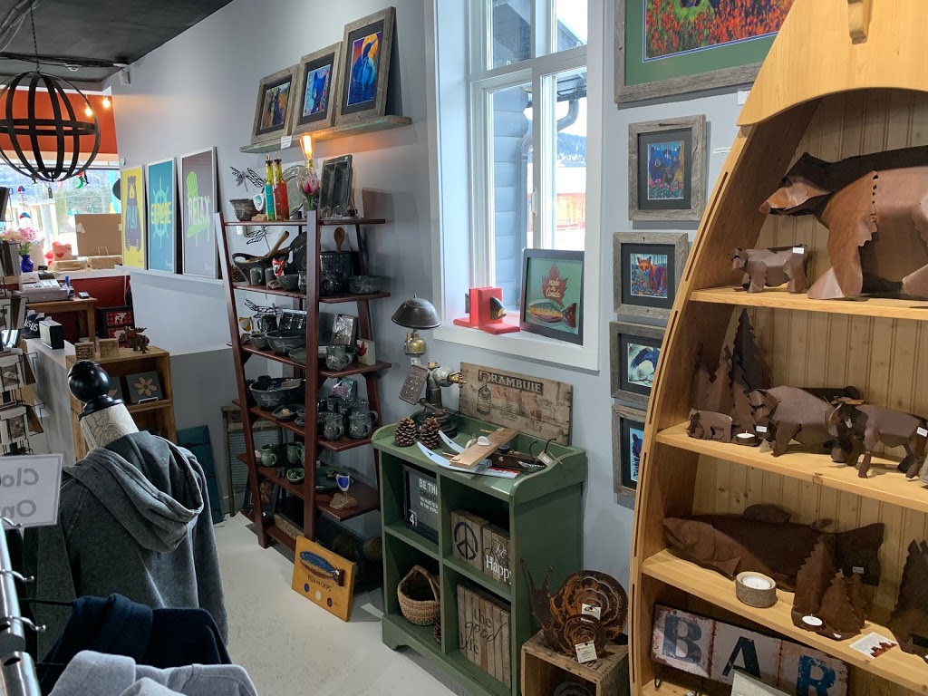 Linda’s Gifts and More | 329 Main St, Sicamous, BC V0E 2V0, Canada | Phone: (250) 253-5068